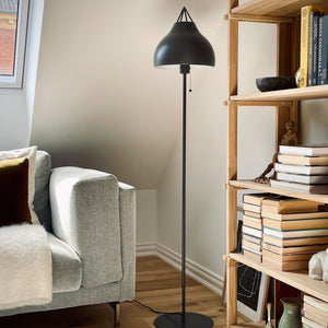 Pyra Gulvlampe - Sort