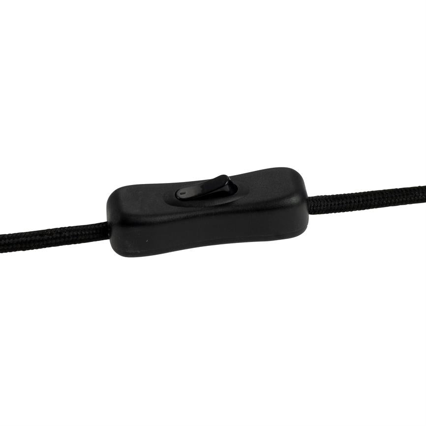 En sort vippekontakt, monteret midt på et flettet sort kabel, kan tænde og slukke strøm, ligger fladt på en ensartet hvid baggrund.