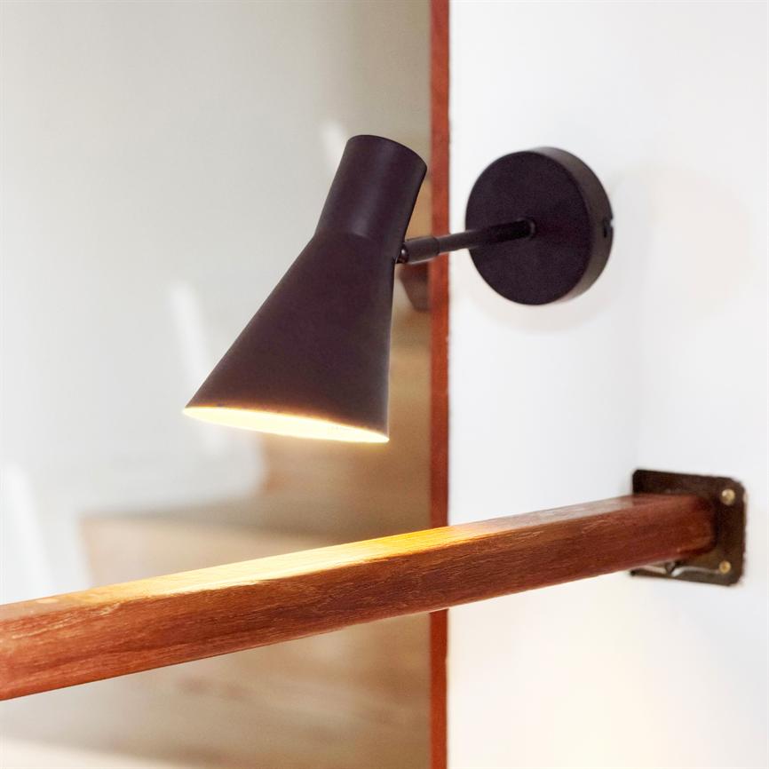 DL12 Væglampe - Brun