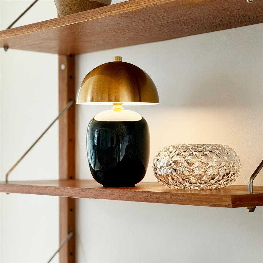 Manhatten LED Genopladelig Bordlampe