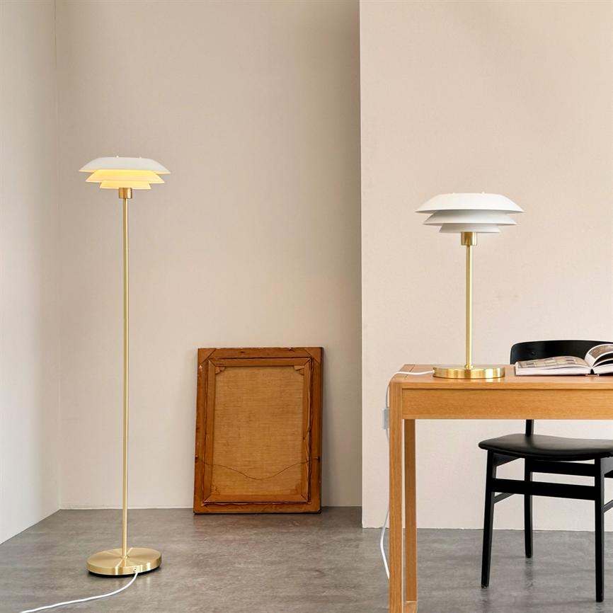 DL31 Bordlampe - Hvid/Messing