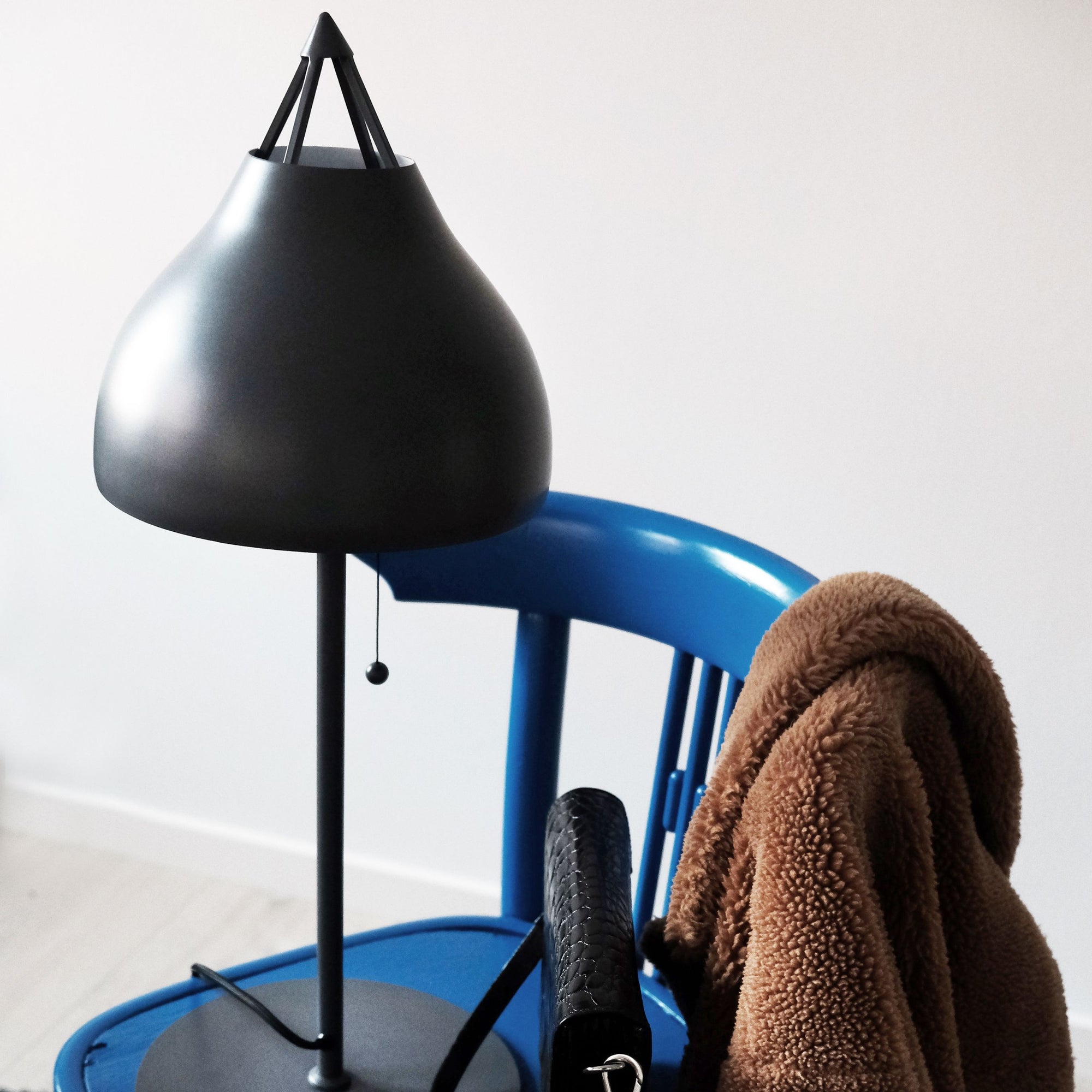 Pyra Bordlampe - Sort